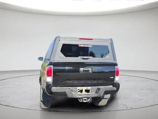 2023 Toyota Tacoma III, чёрный, 9102518 рублей, вид 4