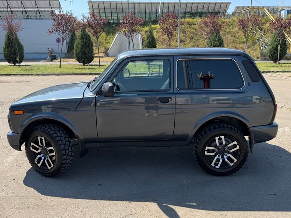 2019 Lada (ВАЗ) 2121 (4x4) Urban I Рестайлинг (2020), серебристый - вид 9