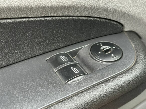 2008 Ford Focus II Рестайлинг, серебристый - вид 21