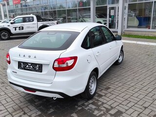 2026 Lada (ВАЗ) Granta I Рестайлинг, белый, 1140000 рублей, вид 3
