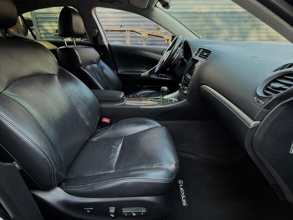 2011 Lexus IS 250 II Рестайлинг 2, чёрный, 1550000 рублей - вид 11