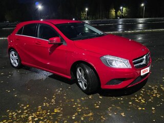 2015 Mercedes-Benz A-Класс 180 III (W176), красный, 1700000 рублей, вид 1