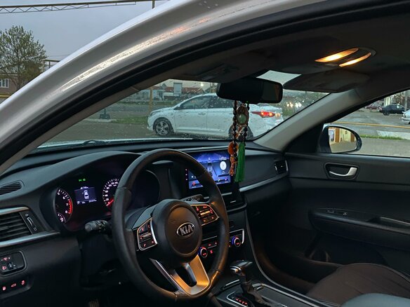 2019 Kia Optima IV Рестайлинг, белый, 1550000 рублей - вид 5