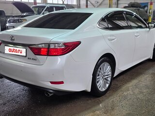 2014 Lexus ES 250 VI, белый, 2390000 рублей, вид 5