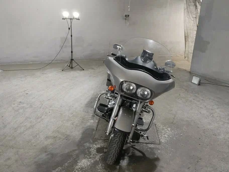 2006 Harley-Davidson Road Glide, серый, 899000 рублей, вид 3