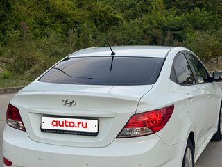 2013 Hyundai Solaris I, белый, 560000 рублей, вид 2