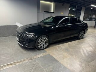 2021 Mercedes-Benz E-Класс 200 V (W213, S213, C238) Рестайлинг, чёрный, 3950000 рублей, вид 2