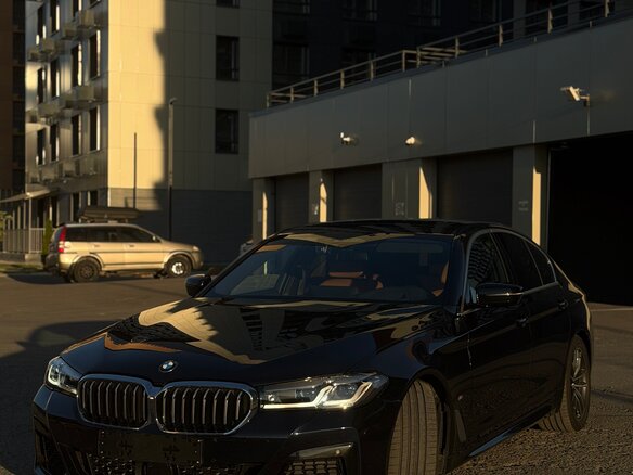 2022 BMW 5 серии 520i VII (G30/G31/G38) Рестайлинг, чёрный, 5200000 рублей