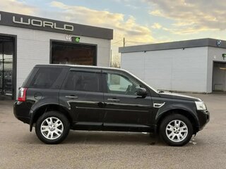 2011 Land Rover Freelander II Рестайлинг, чёрный, 819000 рублей, вид 3