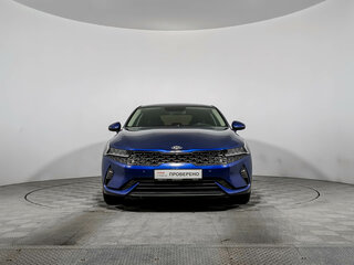 2021 Kia K5 III, синий, 2250000 рублей, вид 2