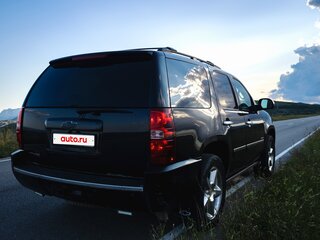 2012 Chevrolet Tahoe 6AT III, чёрный, 2100000 рублей, вид 3