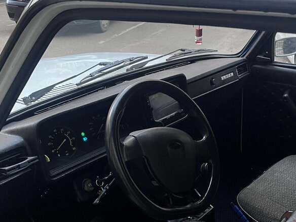 2002 Lada (ВАЗ) 2107, белый - вид 6