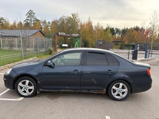 2010 Volkswagen Jetta V, серый, 379000 рублей, вид 3