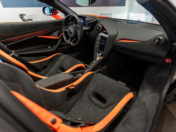 2026 McLaren 750S, оранжевый, 42900000 рублей - вид 18