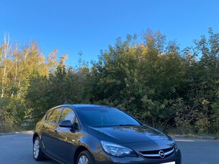 2013 Opel Astra J Рестайлинг, серый, 855000 рублей, вид 2