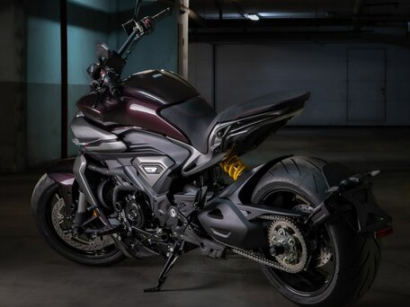 2026 Ducati XDiavel V4, фиолетовый, 4050000 рублей, вид 4