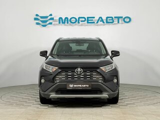 2020 Toyota RAV4 V (XA50), чёрный, 2590000 рублей, вид 2