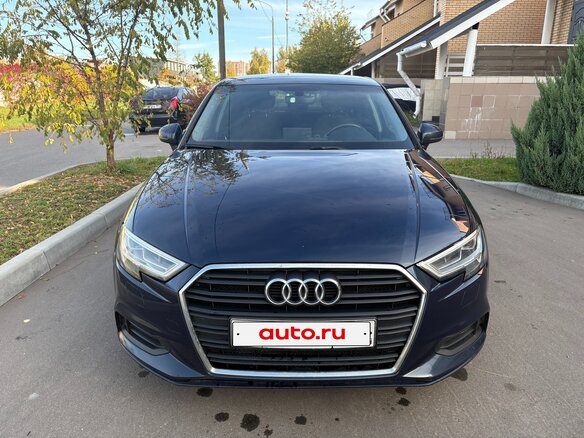 2019 Audi A3 III (8V) Рестайлинг, синий, 1650000 рублей - вид 5