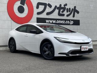 2023 Toyota Prius V (XW60), белый, 3275400 рублей, вид 1