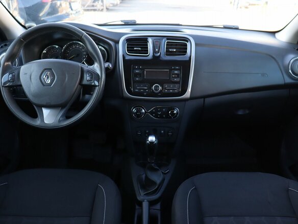 2016 Renault Sandero Stepway II, золотистый, 820000 рублей - вид 8