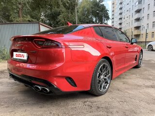 2018 Kia Stinger I, красный, 2000000 рублей, вид 4