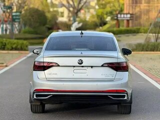 2022 Volkswagen Sagitar III Рестайлинг, серебристый, 1590000 рублей, вид 4