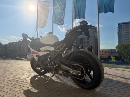 2025 BMW S 1000 RR, белый, 3200000 рублей, вид 5