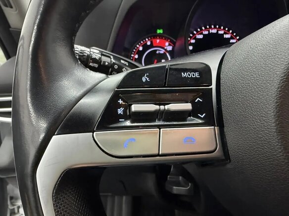 2022 Hyundai Elantra VII (CN7), белый, 1900000 рублей - вид 21
