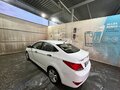 2014 Hyundai Solaris I Рестайлинг, белый, 904000 рублей - вид 3