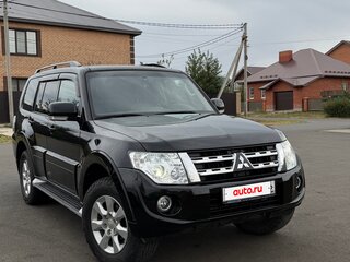 2013 Mitsubishi Pajero IV Рестайлинг 1, чёрный, 2150000 рублей, вид 1