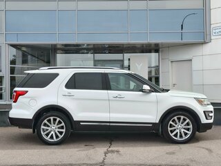 2016 Ford Explorer V Рестайлинг, белый, 2649000 рублей, вид 3