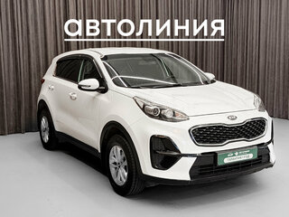 2019 Kia Sportage IV Рестайлинг, белый, 1699000 рублей, вид 3