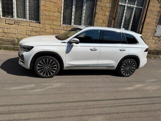 2025 Geely Monjaro (Xingyue L) I Рестайлинг (China Market), белый, 3690000 рублей, вид 5