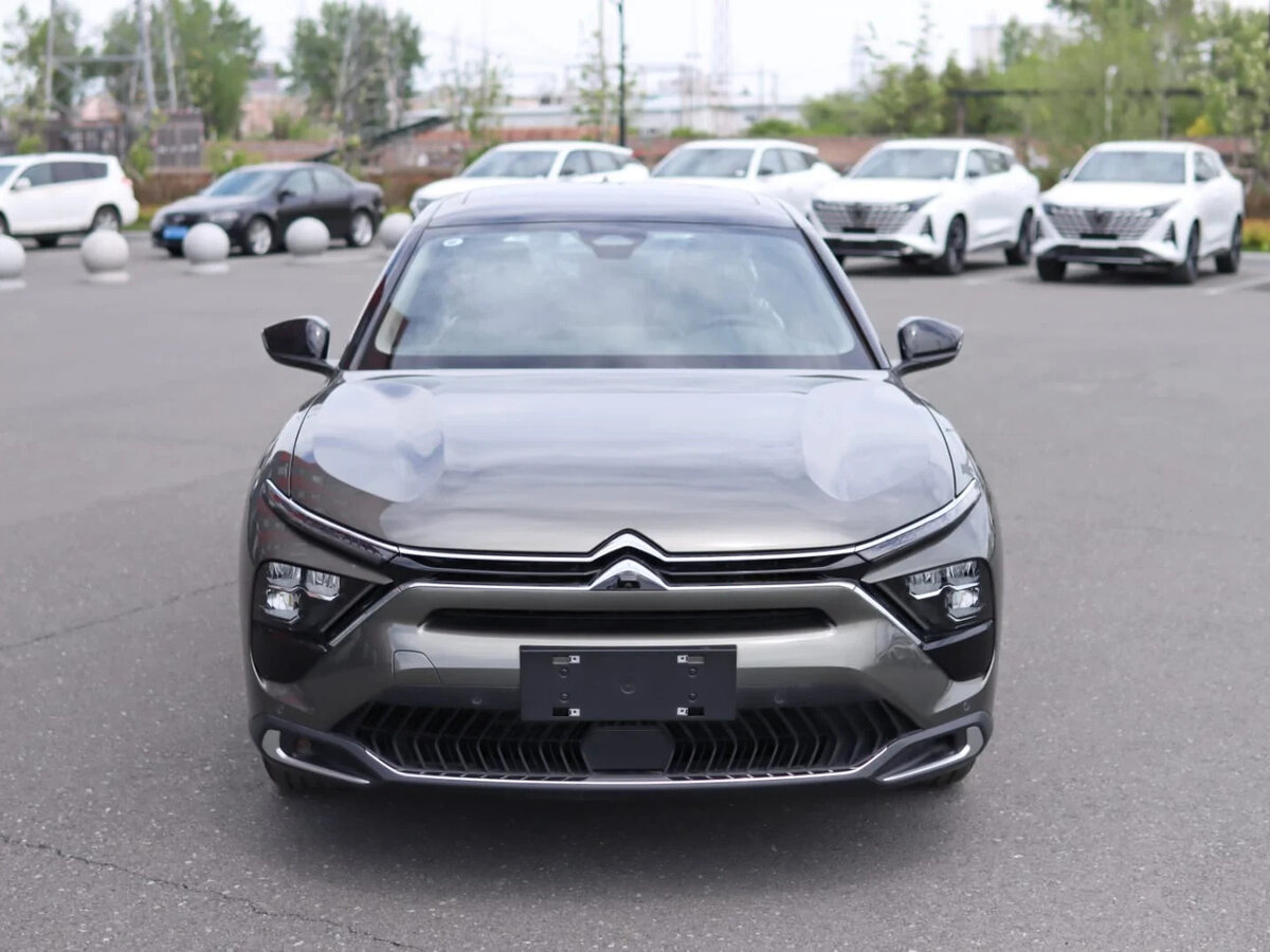 Открыть фотографии: Citroen C5 X