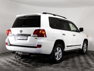2012 Toyota Land Cruiser 200 Series Рестайлинг 1, белый, 2499000 рублей, вид 5