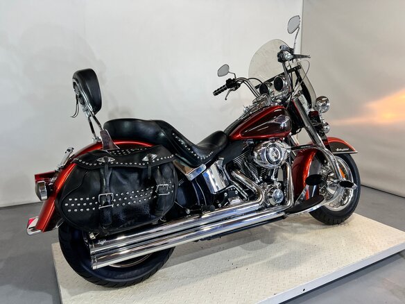 2012 Harley-Davidson Heritage, пурпурный, 660000 рублей - вид 4