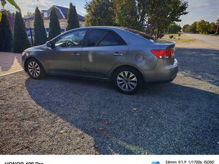 2010 Kia Cerato 6-speed II, серый, 800000 рублей, вид 3