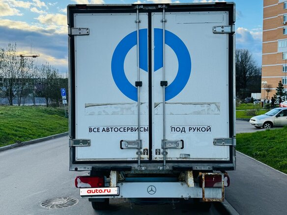 2013 Mercedes-Benz Sprinter, белый, 1700000 рублей - вид 4