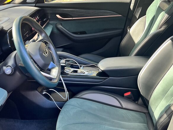 2023 Geely Monjaro I, синий, 3300000 рублей - вид 13