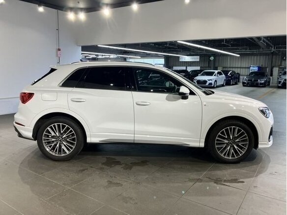 2023 Audi Q3 35 TFSI II (F3), белый, 1893911 рублей - вид 4