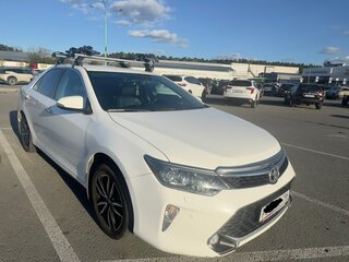 2017 Toyota Camry VII (XV50) Рестайлинг 2, белый, 2270000 рублей, вид 1