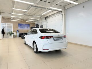 2021 Toyota Corolla XII (E210), белый, 2179000 рублей, вид 4