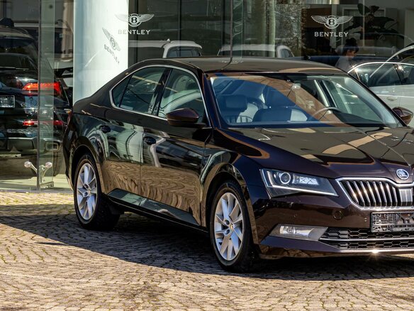 2018 Skoda Superb III, коричневый - вид 6