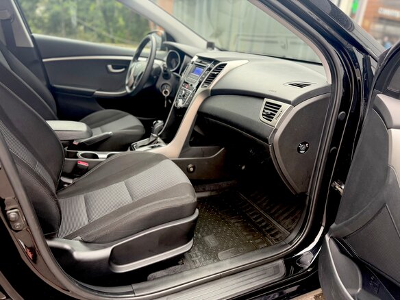 2013 Hyundai i30 II, чёрный - вид 28
