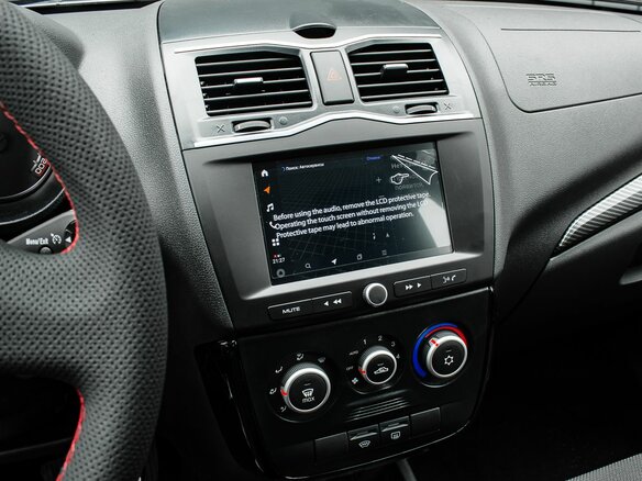 2026 Lada (ВАЗ) Granta Sport I Рестайлинг, белый, 1677000 рублей - вид 17