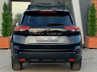 2024 Nissan Rogue III Рестайлинг, чёрный, 2390000 рублей, вид 4