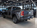 2026 Ram 1500 Crew Cab eTorque V Рестайлинг, серый, 11062679 рублей - вид 2