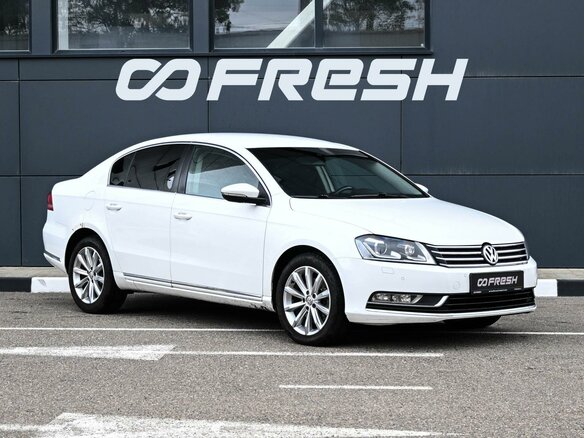 2012 Volkswagen Passat B7, белый, 954000 рублей