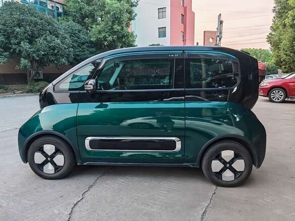 2023 Baojun Kiwi EV, зелёный - вид 12
