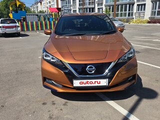 2017 Nissan Leaf II (ZE1), оранжевый, 1600000 рублей, вид 3